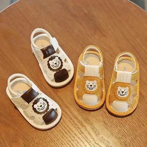 Squeaky Lion Summer Baby Sandals