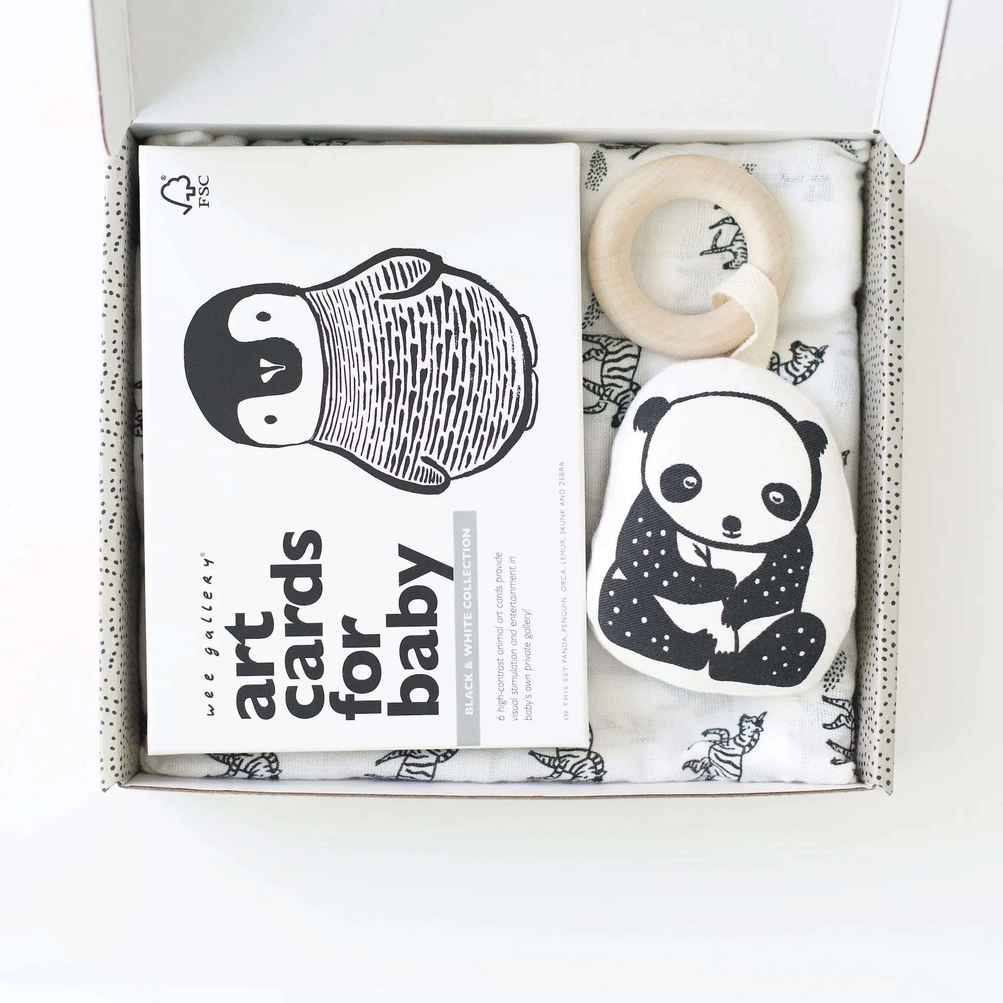 Wee Gallery Little Naturalist Black & White Gift Set